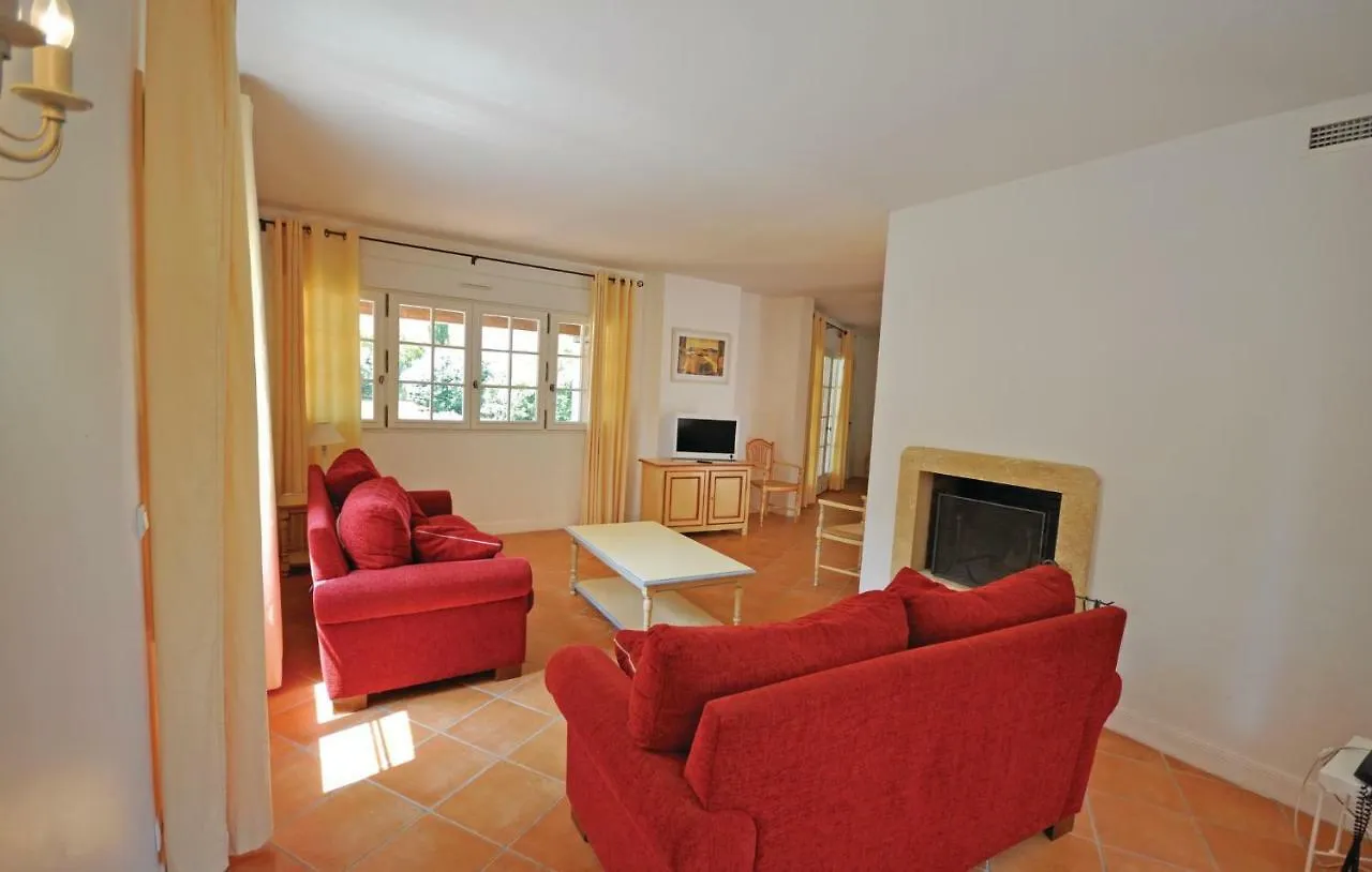 Lovely Home In Fayence With Kitchen Γαλλία